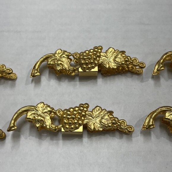 Gold Tone Place Card Holders Stands Grape Vine Metal Lunch Dinner Party Set Of 8 - Picture 12 of 16